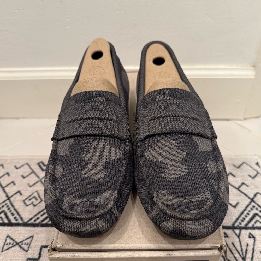 Rothy’s The driver in pavement camo, men’s size 8, women’s size 9.5